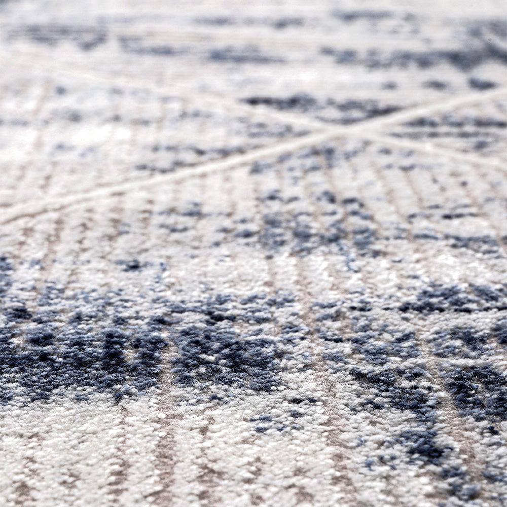 Vintage Oriental Carpet - (240x340 cm) - Carmine